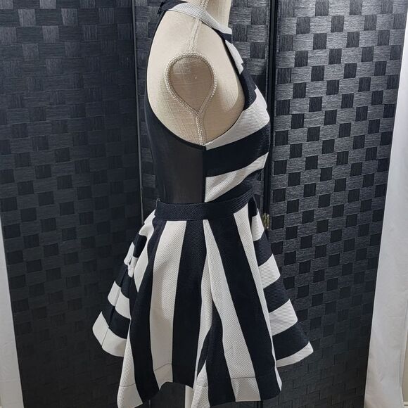 Black /White Stripe Fit Flair Mini Dress with Open Back Size Medium. #167 - Picture 4 of 12